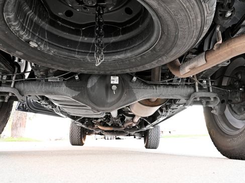 Used 2016 Toyota Tacoma TRD Sport image 40