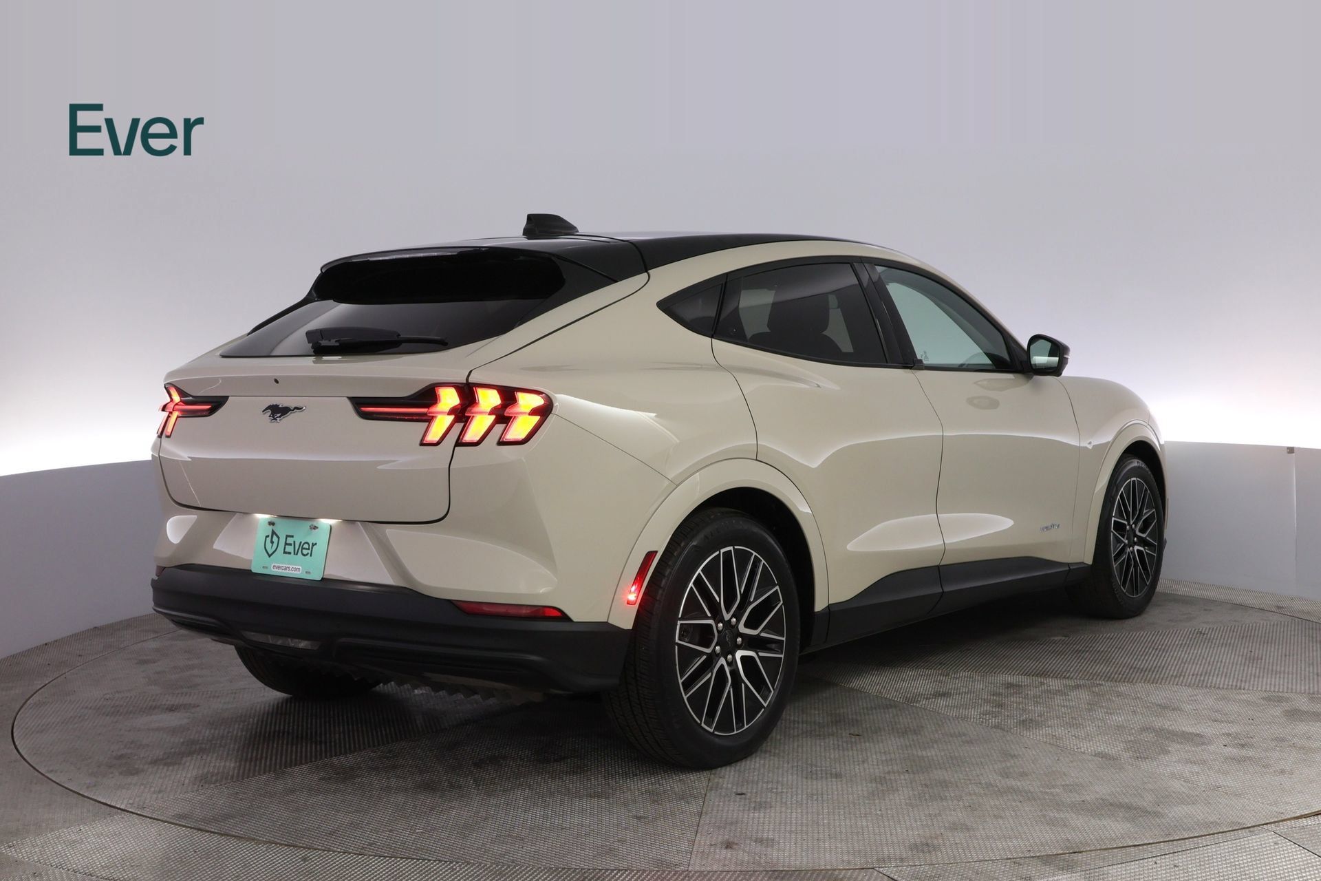 Used 2025 Ford Mustang Mach-E Premium RWD image 3