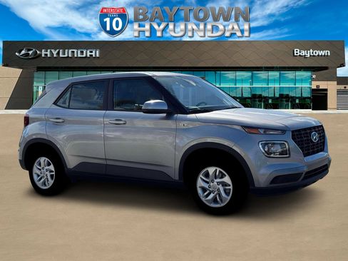 New 2026 Hyundai Venue SE image 10
