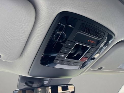 New 2026 Kia Carnival SX w/ SX Dark Edition Package FWD image 29