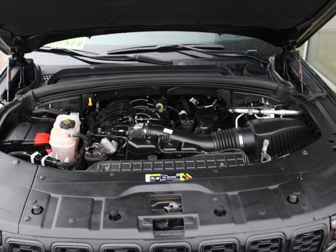 Certified 2023 Jeep Grand Cherokee L Laredo image 14