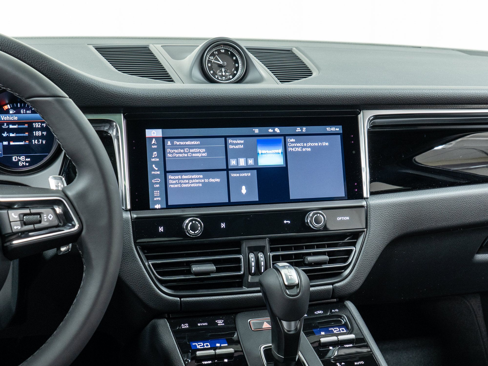 Certified 2025 Porsche Macan AWD/4WD image 23