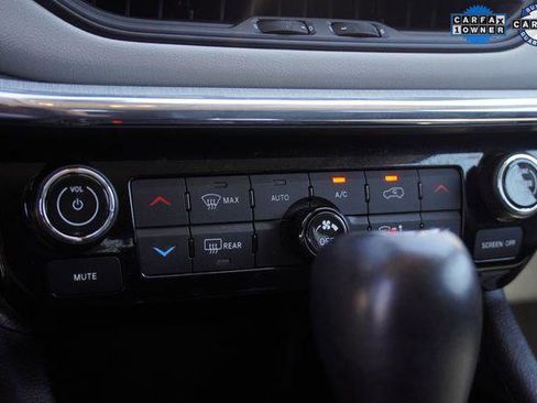 Certified 2022 Jeep Compass Limited image 23