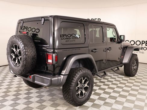 Used 2018 Jeep Wrangler Unlimited Rubicon AWD/4WD image 19