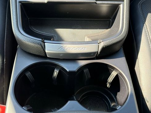 Used 2024 Porsche Macan Base image 30