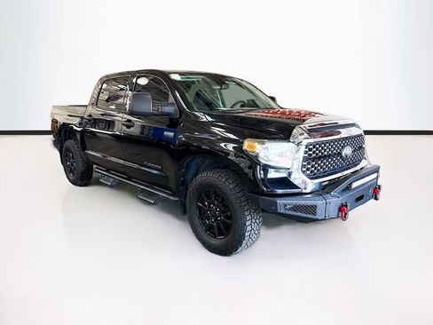 Used 2020 Toyota Tundra SR5 w/ SR5 Upgrade Package AWD/4WD image 3