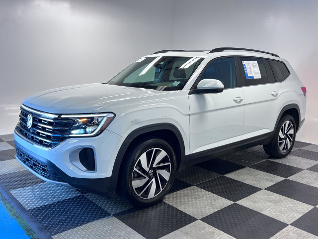 Certified 2024 Volkswagen Atlas SE FWD image 3