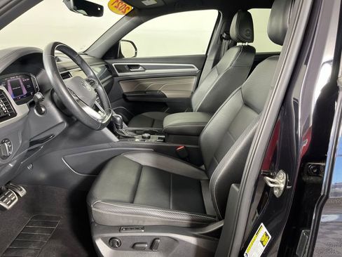 Used 2021 Volkswagen Atlas Cross Sport SEL R-Line AWD/4WD image 22