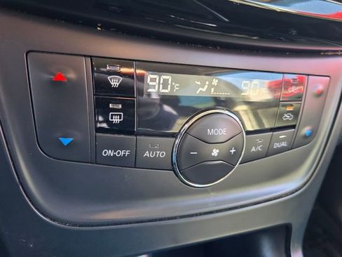 Used 2018 Nissan Sentra SV image 25