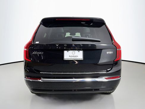 New 2026 Volvo XC90 B5 Plus w/ Protection Package Premier AWD/4WD image 6
