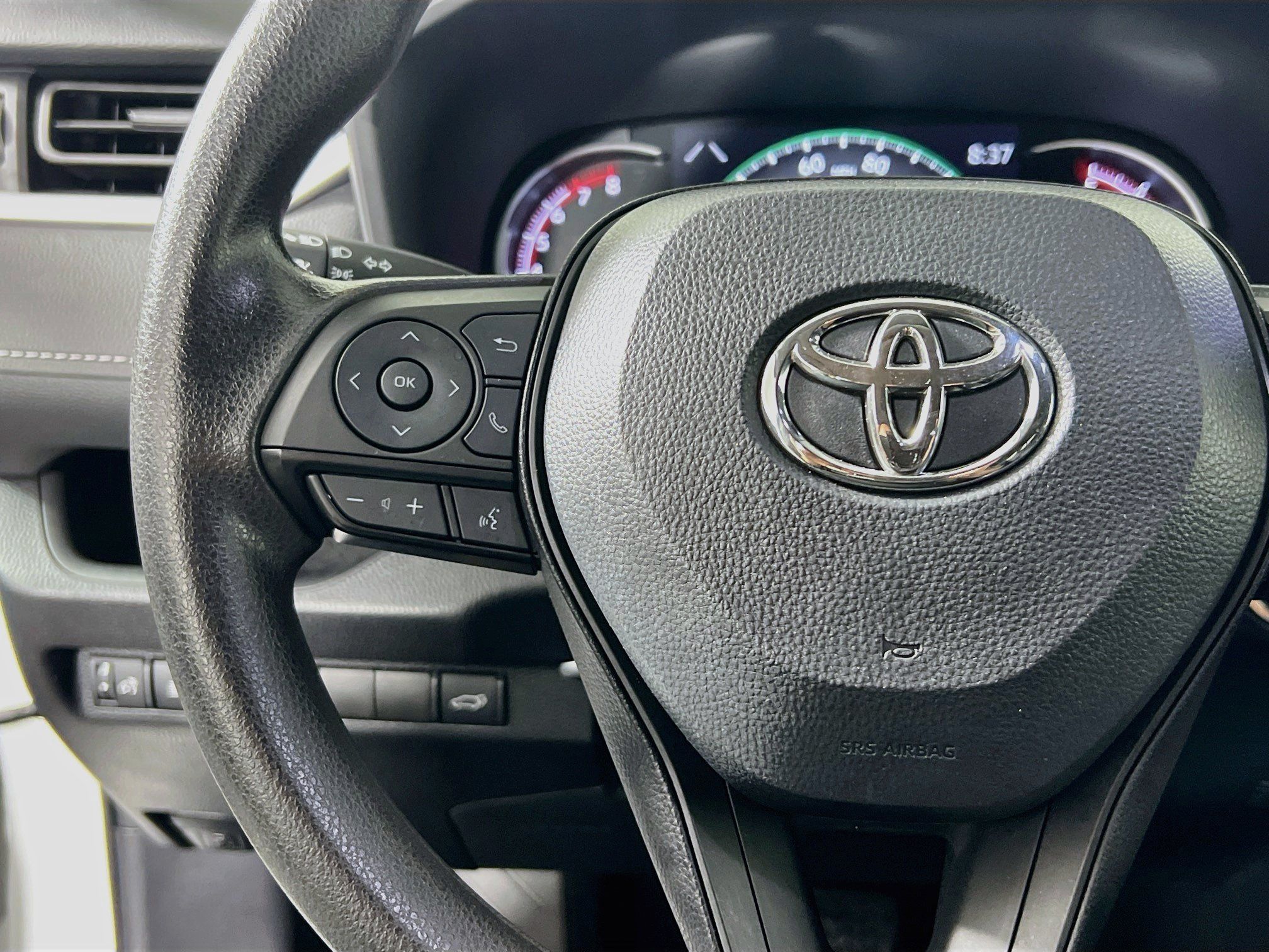 Used 2024 Toyota RAV4 XLE w/ Convenience Package FWD image 18