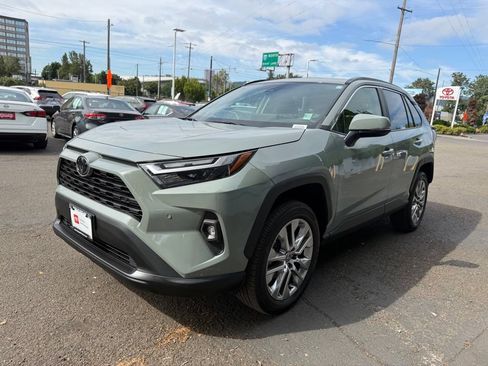 Certified 2023 Toyota RAV4 XLE Premium AWD/4WD image 4