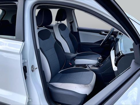 Used 2025 Volkswagen Taos S FWD image 8