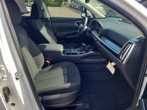 New 2026 Kia Sorento LX FWD image 7