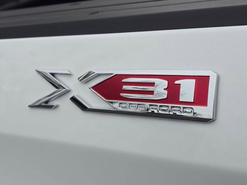 New 2026 GMC Sierra 1500 Elevation w/ Elevation Premium Package image 9