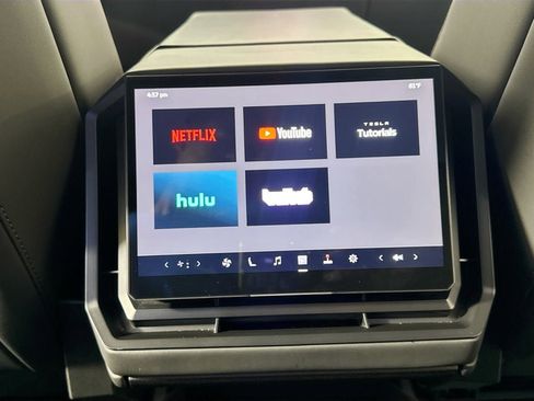 Used 2024 Tesla Cybertruck AWD Crew Cab image 24