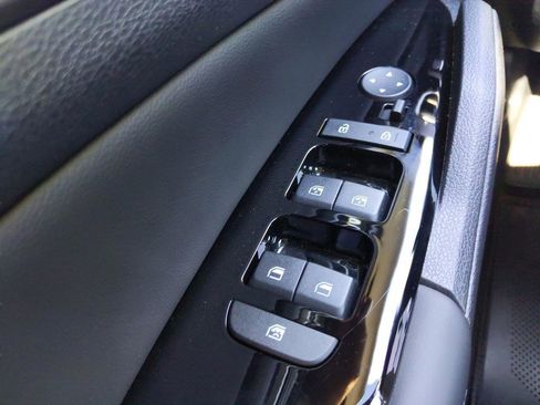 Certified 2023 Kia Sportage EX image 24