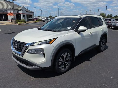 Used 2023 Nissan Rogue SV w/ SV Premium B Package FWD image 3