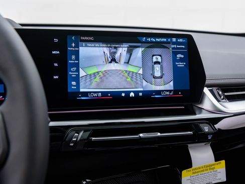 New 2025 BMW X1 xDrive28i w/ Technology Package image 18