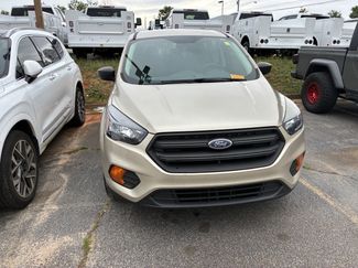 Used 2018 Ford Escape S FWD video 2