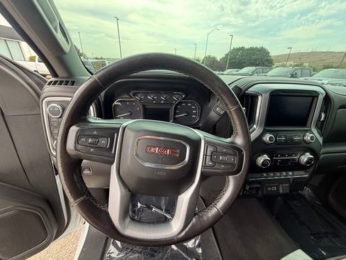 Used 2022 GMC Sierra 3500 SLE AWD/4WD image 12