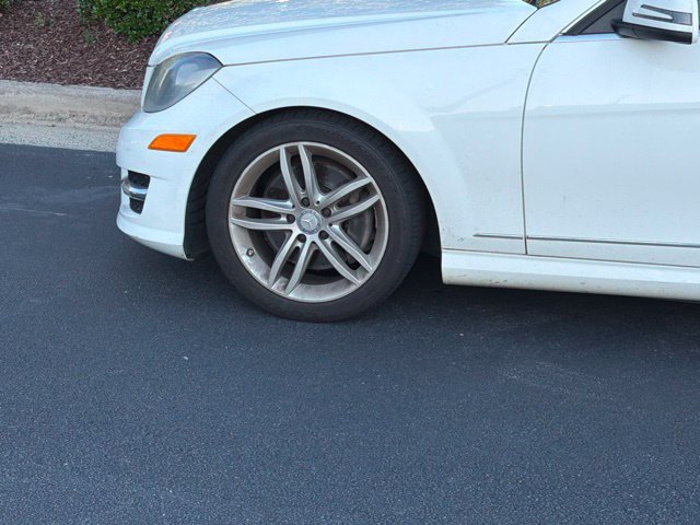 Used 2013 Mercedes-Benz C 300 4MATIC Sedan image 2
