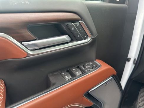 New 2026 GMC Sierra 2500 Denali Ultimate image 13