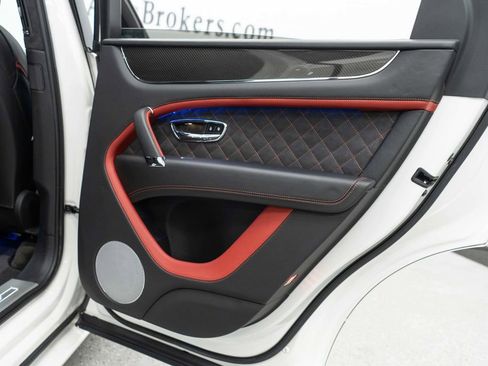 Used 2020 Bentley Bentayga Speed image 16