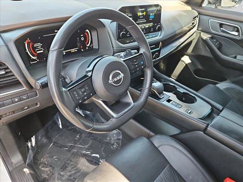 Used 2023 Nissan Rogue Platinum w/ Platinum Premium Package FWD image 13