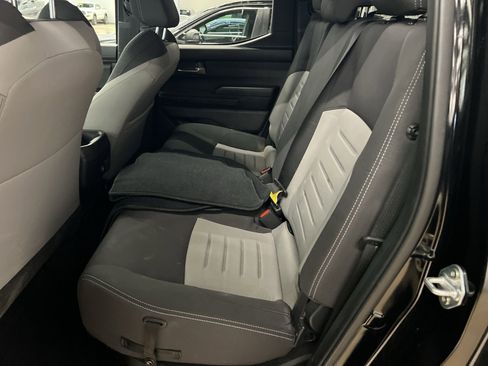 Used 2025 Toyota Tacoma TRD Off-Road image 20