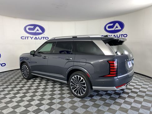 Used 2026 Hyundai Palisade Calligraphy FWD image 5