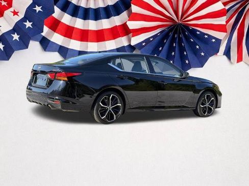 Certified 2025 Nissan Altima 2.5 SR w/ SR Premium Package FWD image 26