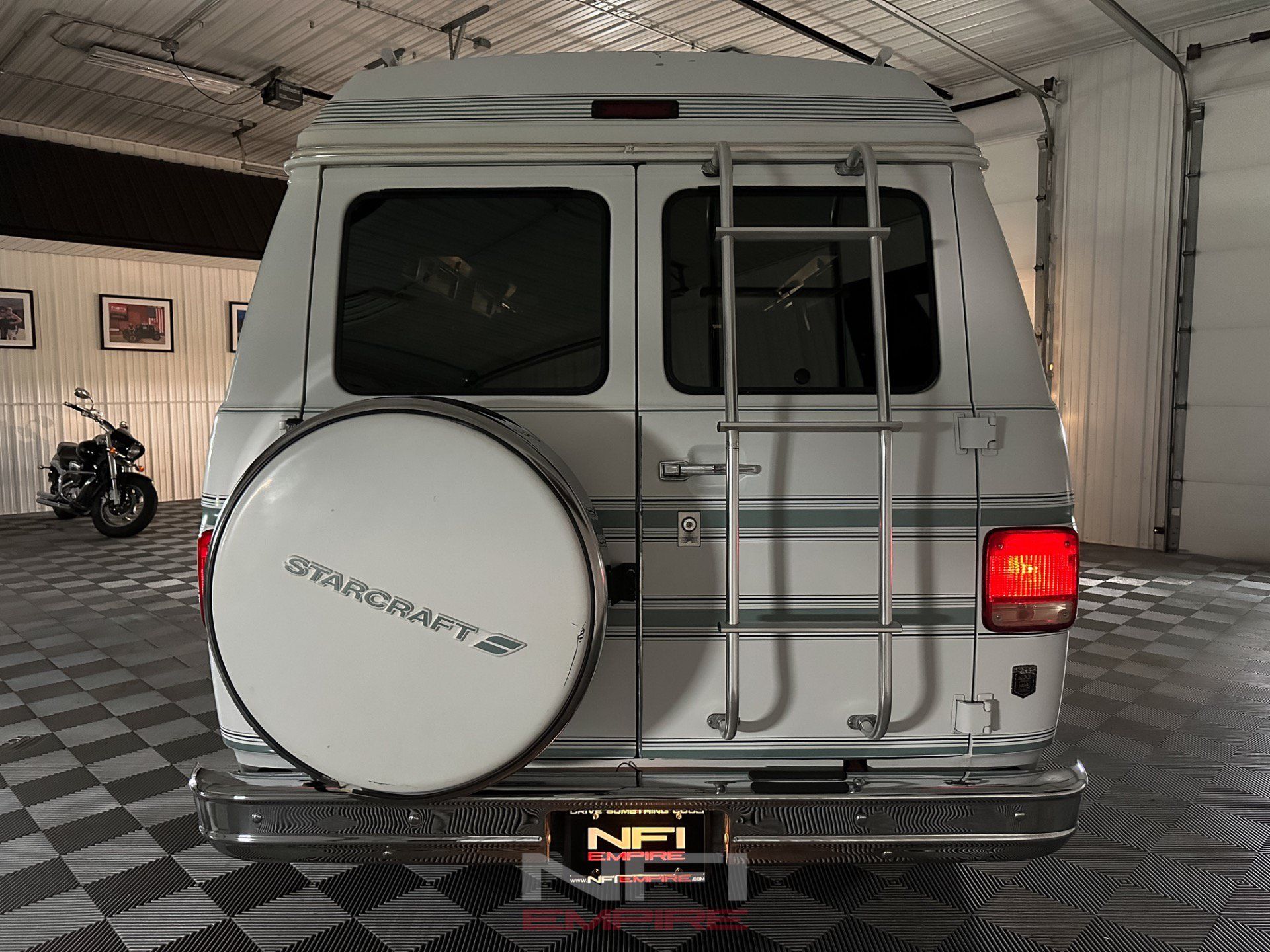Used 1992 Chevrolet G20 RWD image 52