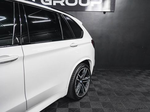 Used 2017 BMW X5 M image 8