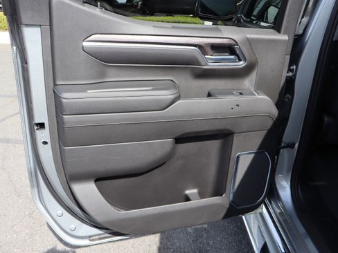 Used 2023 Chevrolet Silverado 1500 LTZ AWD/4WD image 33