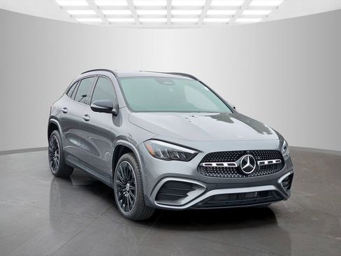 Used 2025 Mercedes-Benz GLA 250 image 8