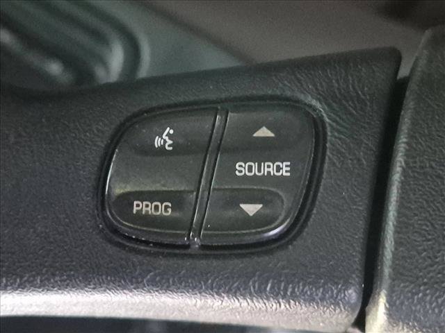 Used 2005 Chevrolet Avalanche Z71 w/ Sun And Sound Package AWD/4WD image 16