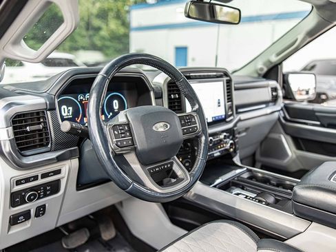Used 2022 Ford F150 Limited image 21