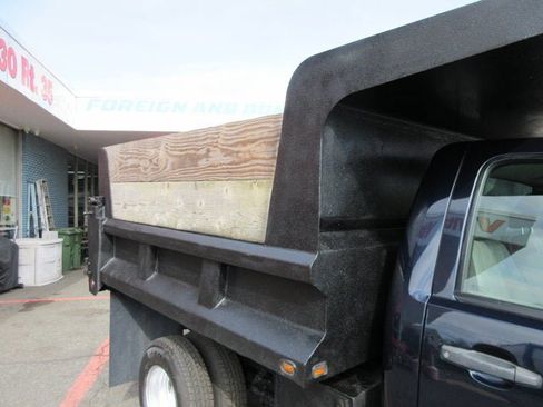 Used 2007 Chevrolet Silverado 3500 W/T w/ Snow Plow Prep Package AWD/4WD image 16