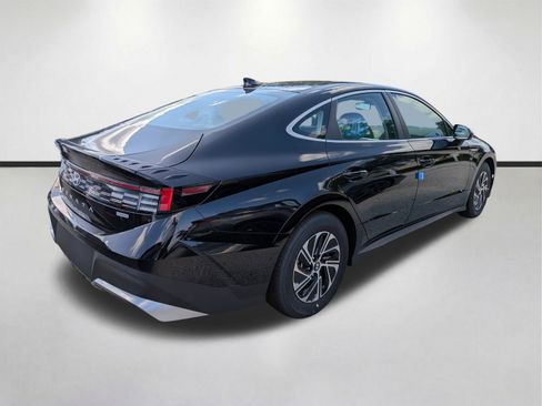 New 2026 Hyundai Sonata Blue FWD image 3