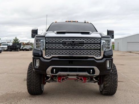 Used 2020 GMC Sierra 3500 Denali w/ Denali Ultimate Package AWD/4WD image 2