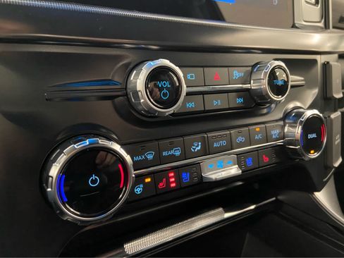 Used 2026 Ford F150 Lariat RWD image 36