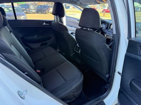 Used 2017 Kia Sportage LX image 15