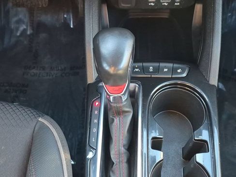 Used 2023 Chevrolet TrailBlazer RS FWD image 26