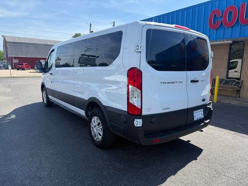 Used 2024 Ford Transit 350 XLT RWD image 4