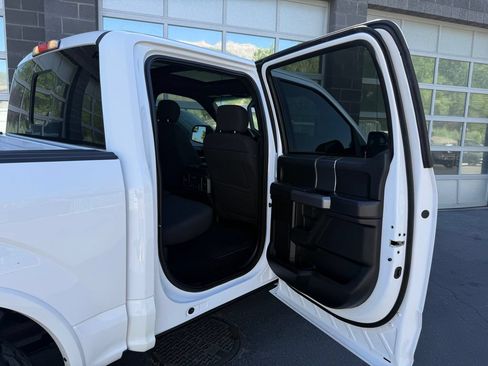 Used 2018 Ford F150 XLT w/ Equipment Group 302A Luxury AWD/4WD image 39