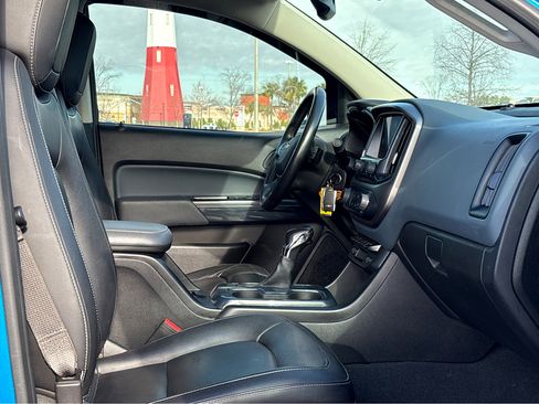 Used 2022 Chevrolet Colorado Z71 image 9
