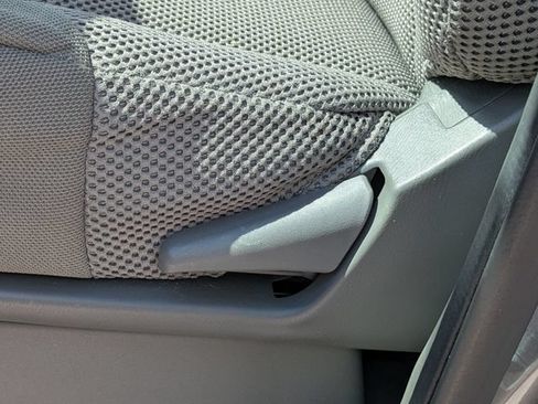 Used 2021 Nissan Frontier SV w/ Midnight Edition Floor Mats RWD image 20
