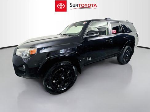 Used 2021 Toyota 4Runner SR5 Premium w/ Moonroof Package AWD/4WD image 9