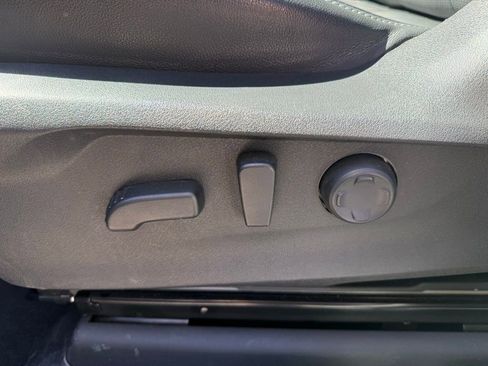 Used 2023 Subaru Ascent Touring image 22